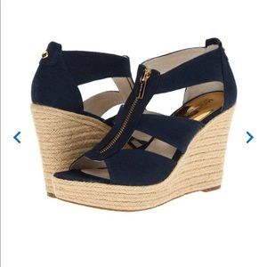 Navy wedge